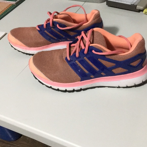 Women’s adidas running shoes - Picture 2 of 7